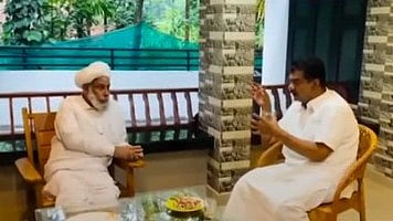 കരുത്ത് കാട്ടാന്‍ അന്‍വര്‍; സമസ്ത അധ്യക്ഷനുമായി കൂടിക്കാഴ്ച