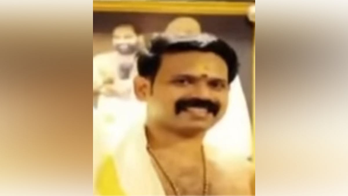 വഴങ്ങിയില്ലെങ്കിൽ മക്കൾ മരിക്കാൻ പൂജ ചെയ്യും; യുവതിയെ ബ്ലാക്ക് മെയിൽ ചെയ്തു പീഡിപ്പിച്ചതായി പരാതി; പൂജാരി പിടിയിൽ