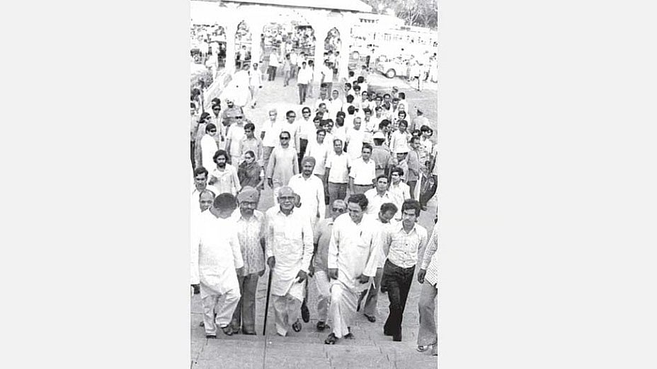 അടിയന്തരാവസ്ഥാ വാര്‍ഷികം ഭരണഘടനാ ഹത്യാദിനം, ഒരു വര്‍ഷം നീണ്ട പരിപാടികള്‍ നടത്താന്‍ കേന്ദ്രം; സംസ്ഥാനങ്ങള്‍ക്കും നിര്‍ദേശം