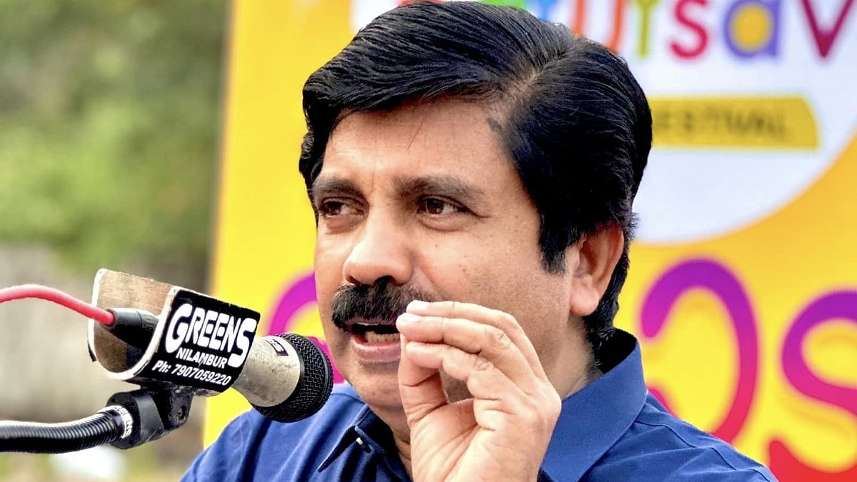 എട്ടുറൗണ്ടുകളിലും മുന്‍തൂക്കം, ലീഡ് 6000 കടന്ന് ആര്യാടന്‍ ഷൗക്കത്ത്; പതിനായിരത്തിലധികം വോട്ടുകള്‍ പിടിച്ച് പി വി അന്‍വര്‍