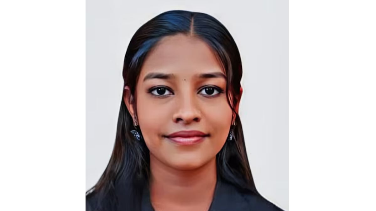 മണ്ണെണ്ണയൊഴിച്ച് തീകൊളുത്തി; വിദ്യാര്‍ഥിനി വീട്ടില്‍ മരിച്ചനിലയില്‍
