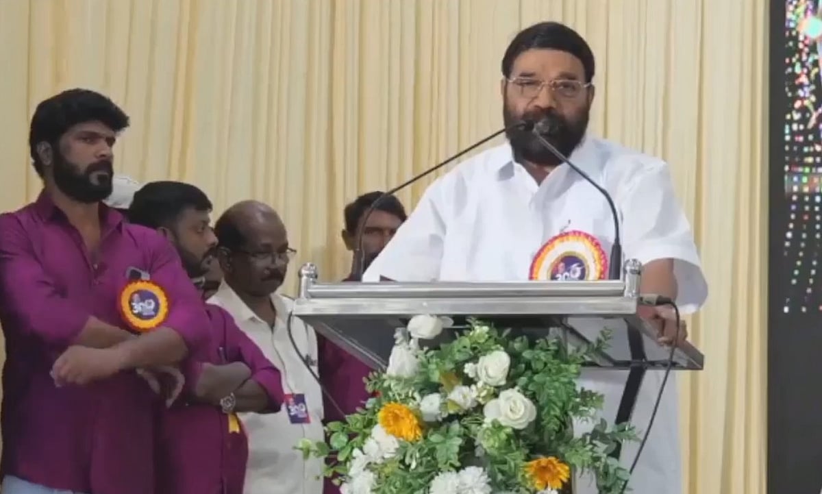 'ഊര്‍ജസ്വലനായി ചരിത്രം സൃഷ്ടിക്കുന്നു; നിര്‍ഭയം നിലപാട് തുറന്നു പറയും'; വെള്ളാപ്പള്ളിയെ പുകഴ്ത്തി വിഎന്‍ വാസവന്‍