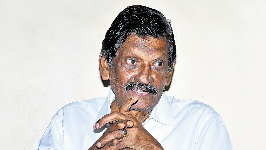 പി സി ജോര്‍ജ് ഞങ്ങളില്‍പ്പെട്ടവനല്ല, കേരള കോണ്‍ഗ്രസ് നേതാക്കള്‍ ആരും എന്‍ഡിഎയില്‍ പോകില്ല: പി ജെ ജോസഫ്