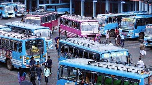 കെഎസ്ആര്‍ടിസിയിലെ സ്ത്രീകളുടെ സൗജന്യയാത്ര: സ്വകാര്യ ബസുകള്‍ സമരത്തിലേക്ക്