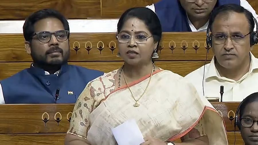 ഡല്‍ഹിയില്‍ തമിഴ്‌നാട് കോണ്‍ഗ്രസ് എംപിയുടെ മാല പിടിച്ചുപറിച്ചു; ആര്‍ സുധ എംപിക്ക് പരിക്ക്