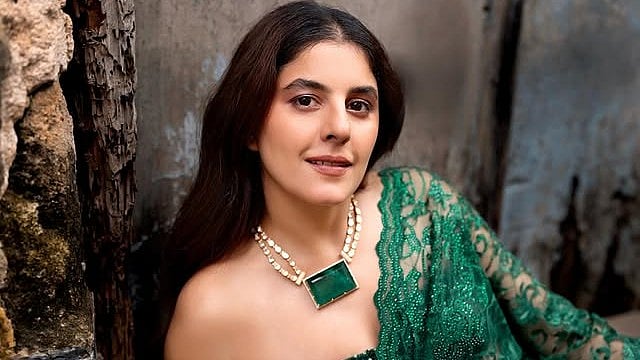'ആളുകൾ കൂടിയിരിക്കുന്ന റെസ്റ്റോറൻ്റിൻ്റെ നടുവിലിരുന്ന് കരയാൻ പറഞ്ഞു, അത് കേട്ട് ഞെട്ടിപ്പോയി'; കാസ്റ്റിങ് ഡയറക്ടർക്കെതിരെ ഇഷ 