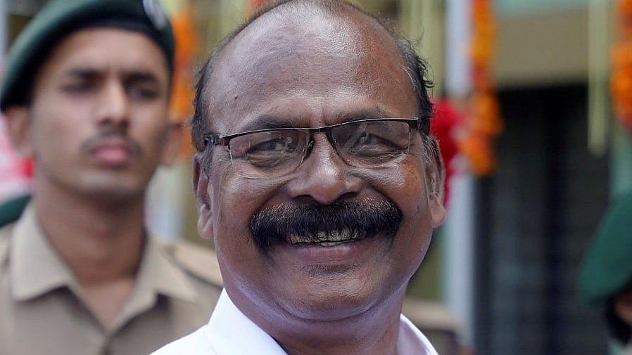 നാട്ടിക എംഎല്‍എ സിസി മുകുന്ദനെ പുറത്താക്കി സിപിഐ