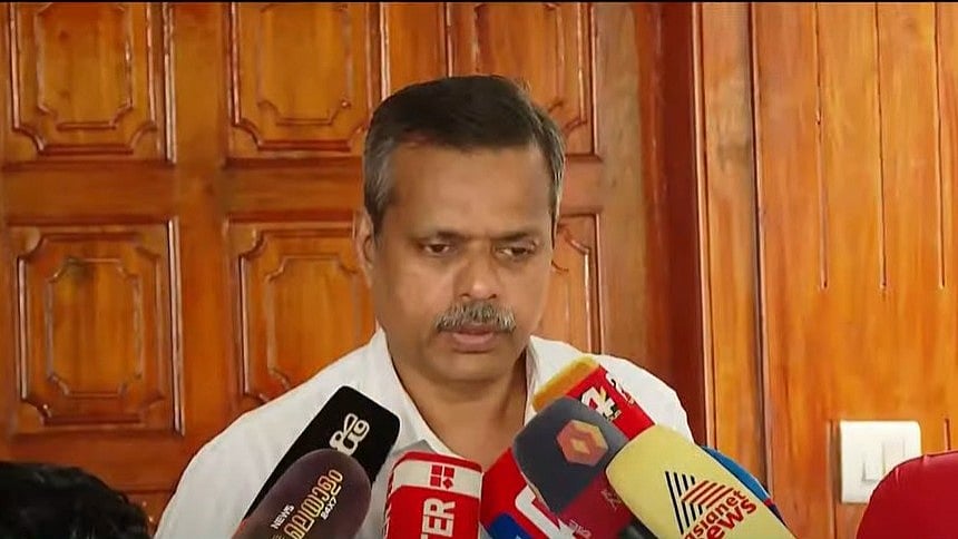 'കേരളം കൂടെ നിന്നു, കൂടെയുള്ളവര് വെള്ളി നാണയങ്ങള്ക്ക് വേണ്ടി പിന്നില് നിന്നും കുത്തി'; തുറന്നടിച്ച് ഡോ. ഹാരിസ്