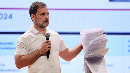'വ്യാജപ്രചാരണം നടത്തി കലാപത്തിന് ശ്രമിച്ചു';  രാഹുല്‍ ഗാന്ധിക്കെതിരെ പരാതി