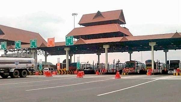 ദേശീയ പാതകളില്‍ ഇരുചക്ര വാഹന യാത്രക്കാര്‍ക്കും ടോള്‍?; സത്യാവസ്ഥ എന്ത്? 