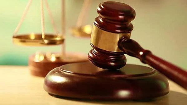 'അടിസ്ഥാനമില്ലാതെ അവിഹിതം ആരോപിക്കുന്നത് ക്രൂരത, വിവാഹ മോചനത്തിനു കാരണമാവാം'