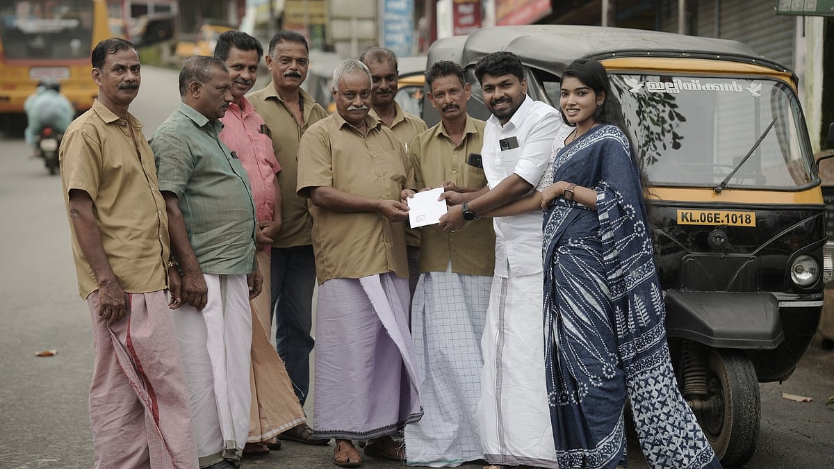 ഹരിത കര്‍മസേനയും തൊഴിലുറപ്പ് തൊഴിലാളികളും, പഞ്ചായത്ത് പ്രസിഡന്റിന്റെ സേവ് ദ ഡേറ്റ് വേറെ ലെവല്‍!