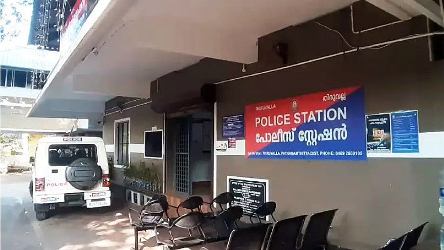 എഐജിയുടെ വാഹനം ഇടിച്ച കേസ്; വിവാദമായതോടെ കാല്‍നട യാത്രക്കാരനെതിരായ എഫ്ഐആർ തിരുത്താന്‍ പൊലീസ്