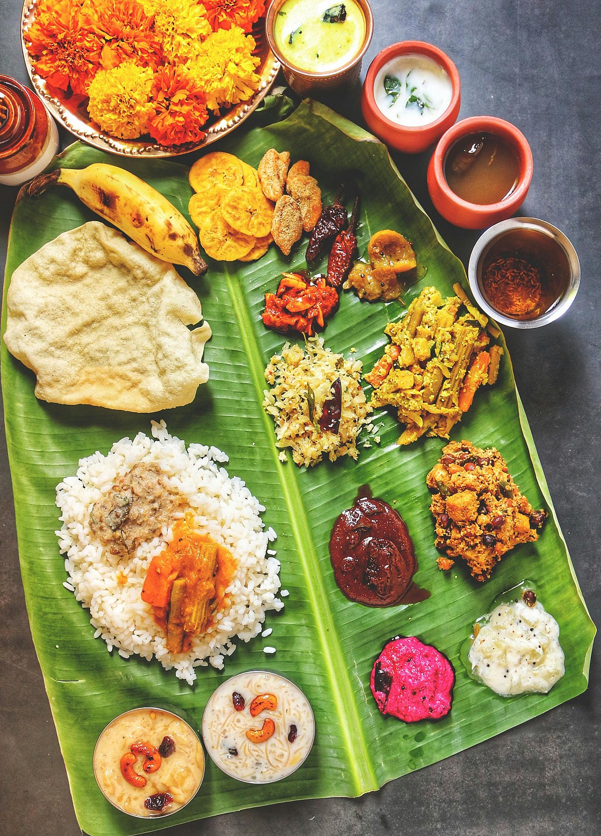 ഓണസദ്യയില്‍ എന്തൊക്കെ വേണം? പ്രധാന വിഭവങ്ങൾ ഇവയാണ്