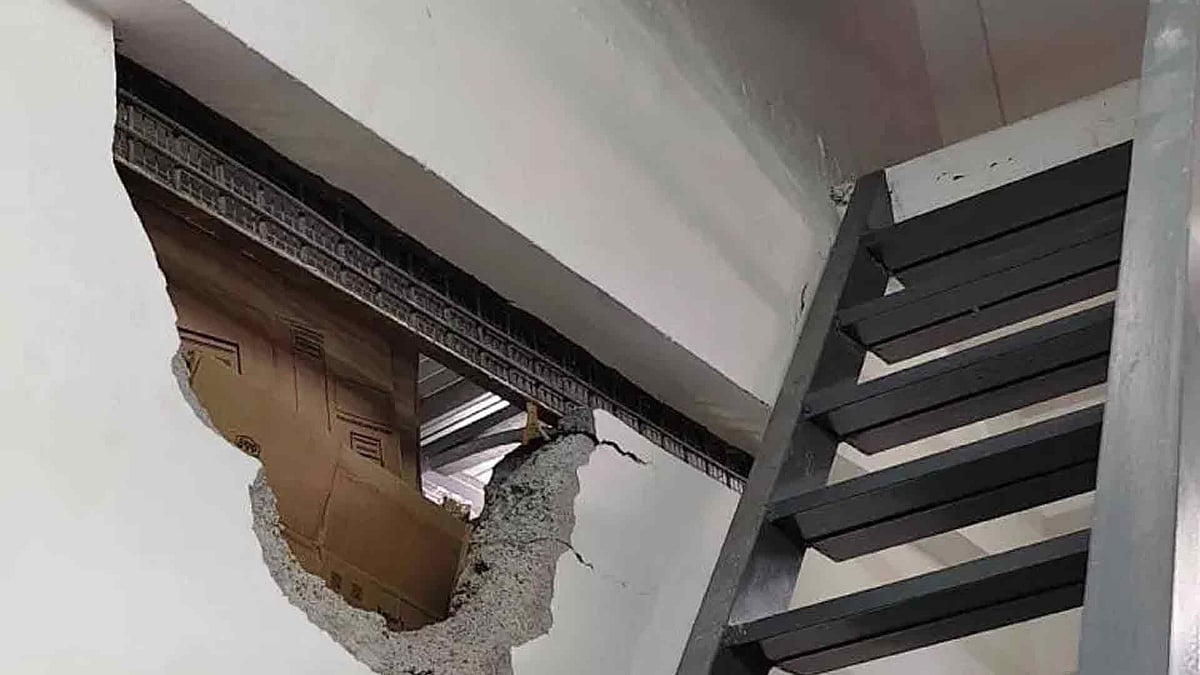 ഭിത്തി പൊളിച്ച നിലയില്‍; കൊല്ലങ്കോട് മദ്യ വില്‍പന കേന്ദ്രത്തില്‍ മോഷണം