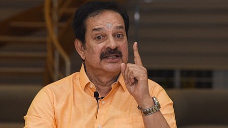 'അമ്മയ്ക്ക് വരവ് 90 കോടി; രണ്ടേകാല് കോടി ജിഎസ്ടിയും മൂന്നേകാല് കോടി നികുതിയും അടയ്ക്കാനുണ്ട്': ദേവന്