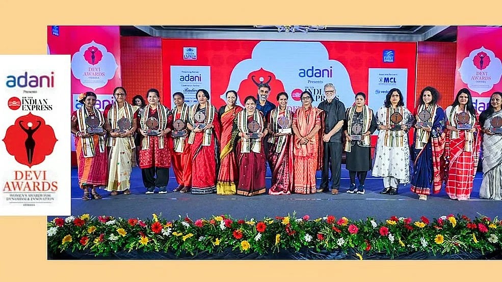 'സ്ത്രീകളെ ബഹുമാനിക്കുന്ന സമൂഹത്തില്‍ പുരോഗതി ദൃശ്യമാകും'; 14 സ്ത്രീരത്‌നങ്ങള്‍ക്ക് ദേവി അവാര്‍ഡ്, ആദരം 