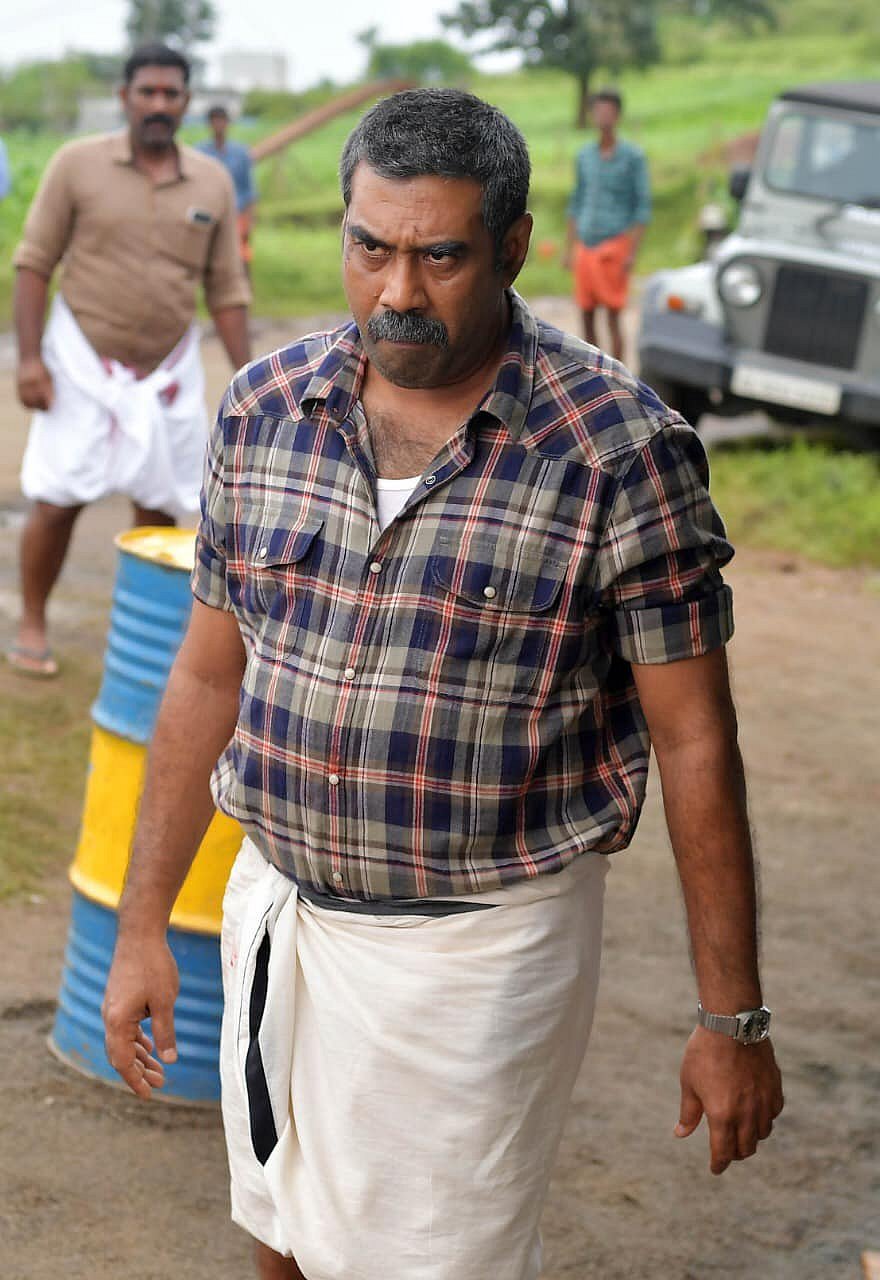 വെള്ളിമൂങ്ങ തലവര മാറ്റിയ സൂപ്പർ ഹീറോ ബിജു മേനോൻ