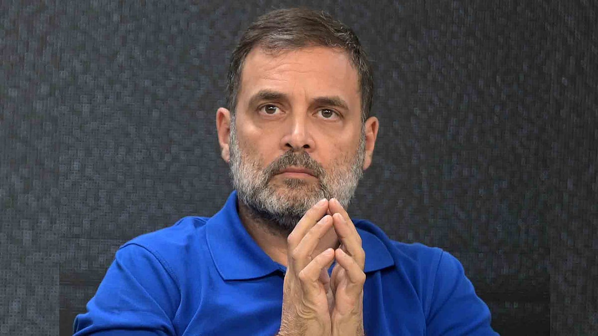 'മലേഷ്യയില്‍ അവധി ആഘോഷിക്കാം, ഭരണഘടനാ ചടങ്ങില്‍ പങ്കെടുക്കാന്‍ സമയമില്ല!'; രാഹുല്‍ ഗാന്ധിക്കെതിരെ ബിജെപി