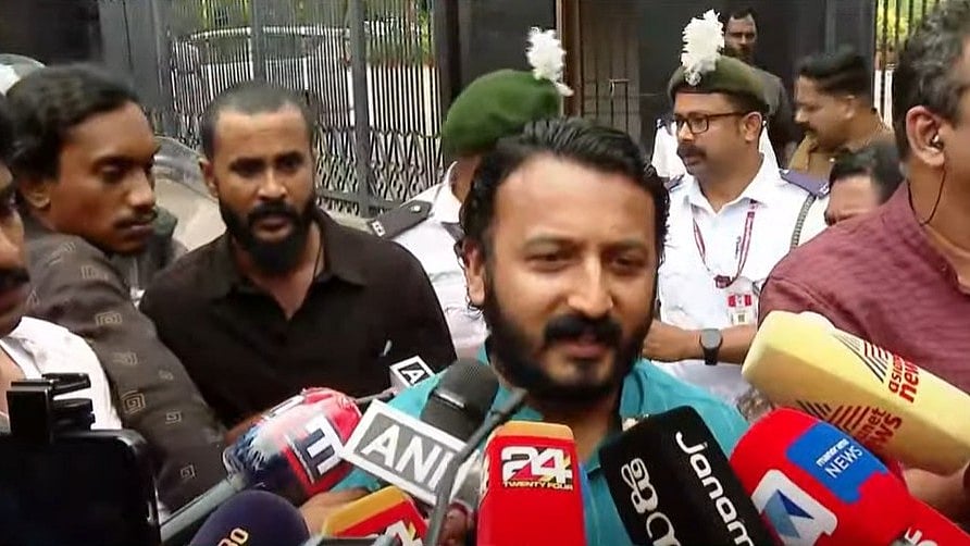 സസ്പെന്‍ഷന്‍ കാലത്ത് എങ്ങനെ പെരുമാറണമെന്നറിയാം, സഭയില്‍ എത്തിയത് പാര്‍ട്ടിയെ ധിക്കരിച്ചല്ല: രാഹുല്‍