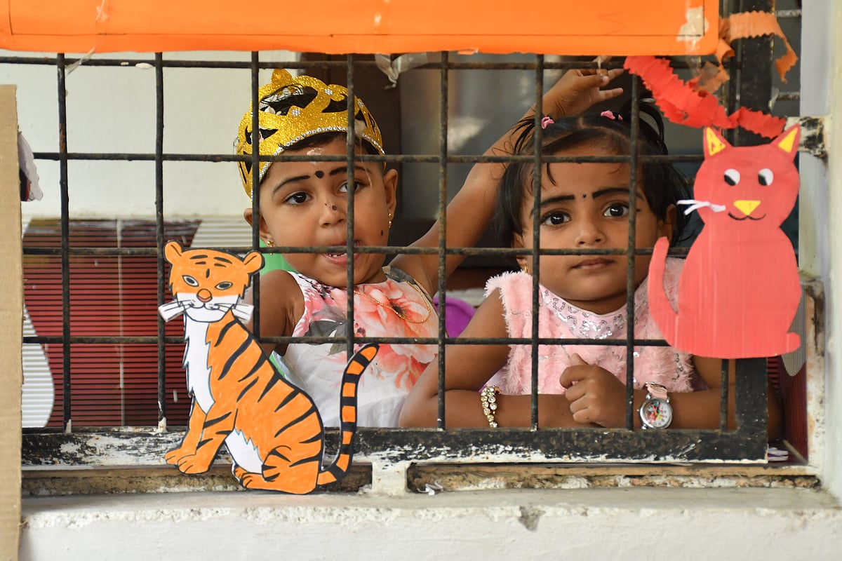 സംസ്ഥാനത്ത് സ്കൂള് പ്രവേശനം മെയ് രണ്ടുമുതല്; ജൂണ് ഒന്നിന് പ്രവേശനോത്സവം