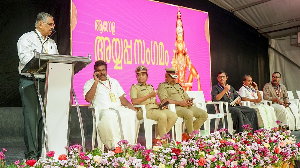 ശബരിമലയില്‍ തിരക്ക് നിയന്ത്രിക്കാന്‍ എഐ, മലകയറ്റത്തിനും ഇറക്കത്തിനും റോബോട്ടുകള്‍, ആഗോള അയ്യപ്പ സംഗമത്തില്‍ നിര്‍ദേശം