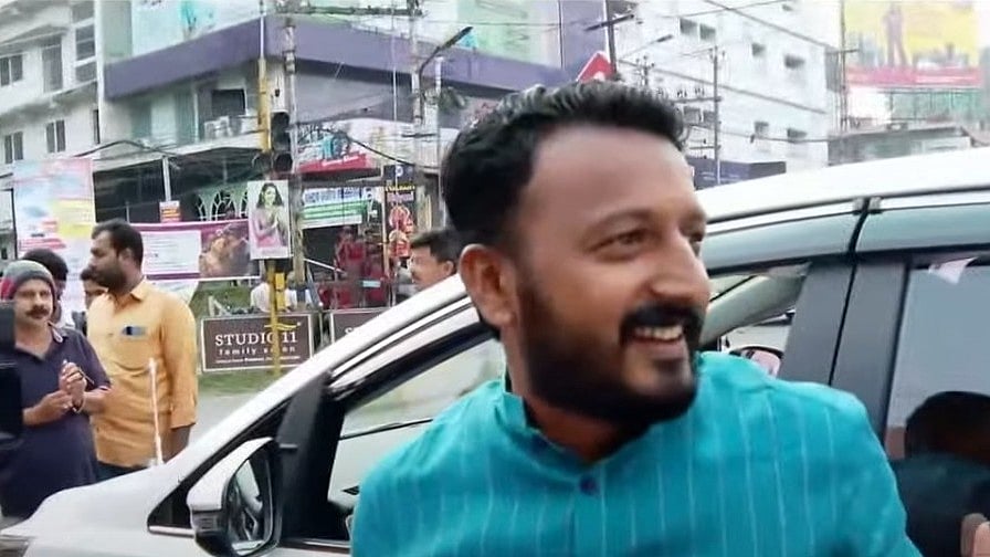 രാഹുലിനെ പുറത്താക്കും?; കെപിസിസിയില്‍ തിരക്കിട്ട ചര്‍ച്ചകള്‍;  തീരുമാനം ഉടന്‍
