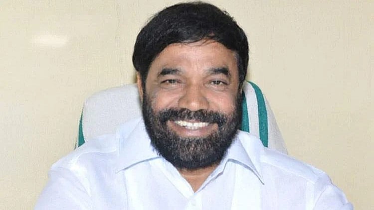 സര്‍ക്കാരിന് എന്‍എസ്എസിലേക്കു പാലമിട്ടത് വിഎന്‍ വാസവന്‍, മധ്യകേരളത്തിലെ രാഷ്ട്രീയത്തെ മാറ്റിയ 'ചാണക്യതന്ത്രം'