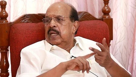 'ദൈവത്തിന്റെ പണം മോഷ്ടിക്കാന്‍ മനഃസാക്ഷിക്കുത്ത് ഇല്ലാത്തവര്‍;  പ്രശാന്ത് പക്വത കാണിക്കണം'