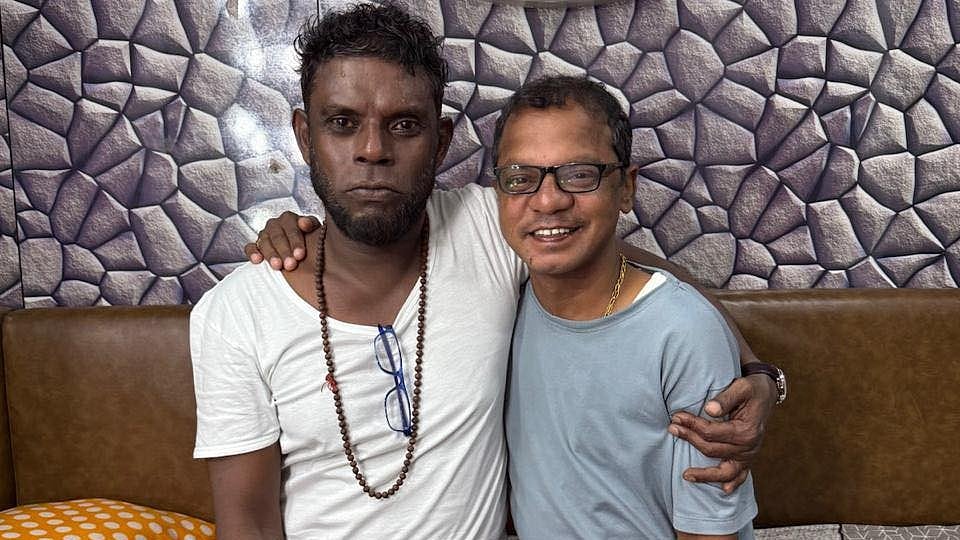 'എയറിലായ ചേട്ടനും അനിയനും'; വിനായകനൊപ്പമുള്ള ചിത്രം പങ്കുവച്ച് ധർമജൻ
