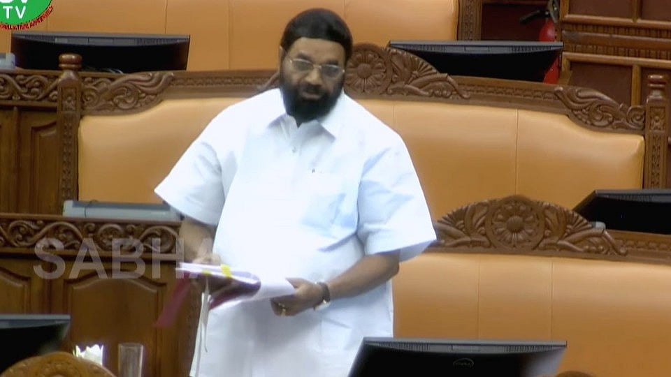 ശബരിമലയില്‍ നിന്നും ഒരു തരി പൊന്ന് ആരെങ്കിലും അടിച്ചു മാറ്റിയിട്ടുണ്ടെങ്കില്‍ അത് തിരിച്ചു വെപ്പിക്കും: മന്ത്രി വാസവന്‍