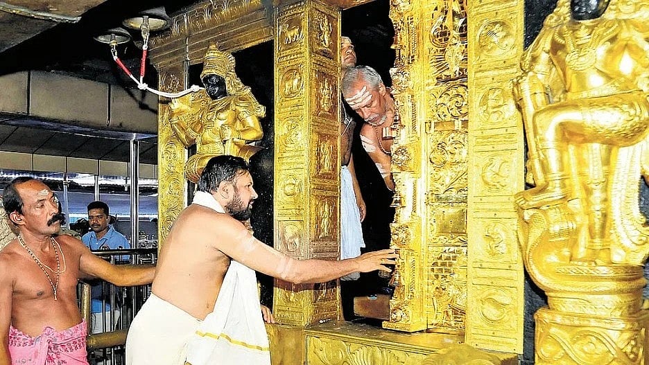 ഗോവര്‍ദ്ധന്‍ മാളികപ്പുറത്ത് സമര്‍പ്പിച്ച സ്വര്‍ണം രേഖപ്പെടുത്താന്‍ എന്തുകൊണ്ട് വൈകി?; തിരുവിതാംകൂര്‍ ദേവസ്വം ബോര്‍ഡിന് വീഴ്ച