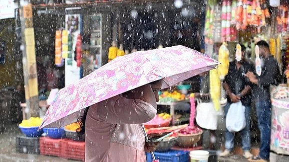 തുലാവര്‍ഷം രണ്ടു ദിവസത്തിനകം, വരും ദിവസങ്ങളില്‍ കനത്തമഴ; എട്ടു ജില്ലകളില്‍ യെല്ലോ അലര്‍ട്ട് 