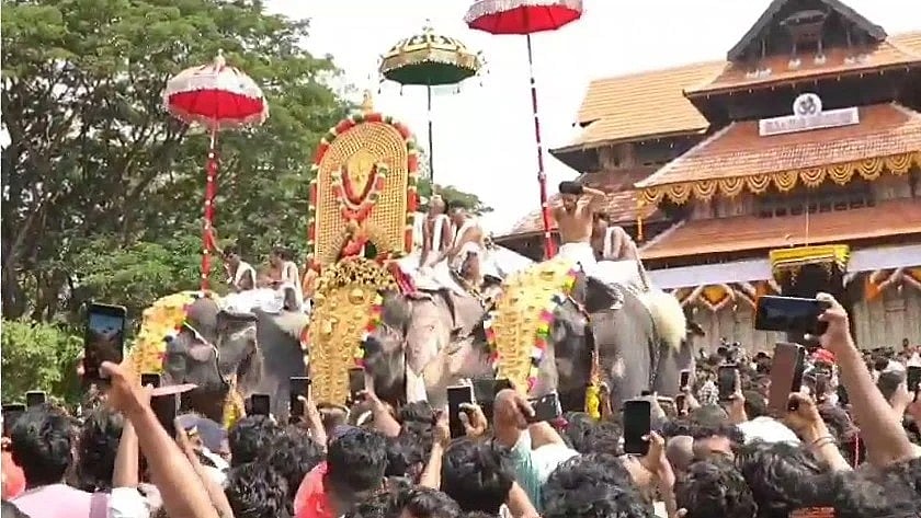തെച്ചിക്കോട്ടുകാവ് രാമചന്ദ്രന് വീണ്ടും റെക്കോര്‍ഡ് ഏക്കത്തുക; സ്വന്തമാക്കിയത് പതിമൂന്നര ലക്ഷത്തിന്