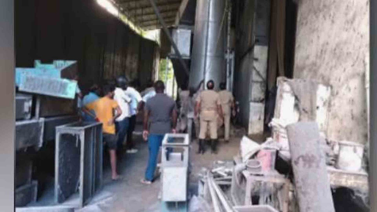 ചാരം തള്ളുന്ന ടണലില്‍  വീണു, പെരുമ്പാവൂരില്‍  ഇതര സംസ്ഥാന തൊഴിലാളിക്ക് ദാരുണാന്ത്യം