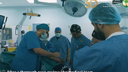 ഒരു മണിക്കൂർ കൊണ്ട് ബ്രെയിൻ ട്യൂമർ ശസ്ത്രക്രിയ; 24 മണിക്കൂറിനുള്ളിൽ രോഗി ആശുപത്രി വിട്ടു; വീണ്ടും സൗദി മാജിക് (വിഡിയോ)  
