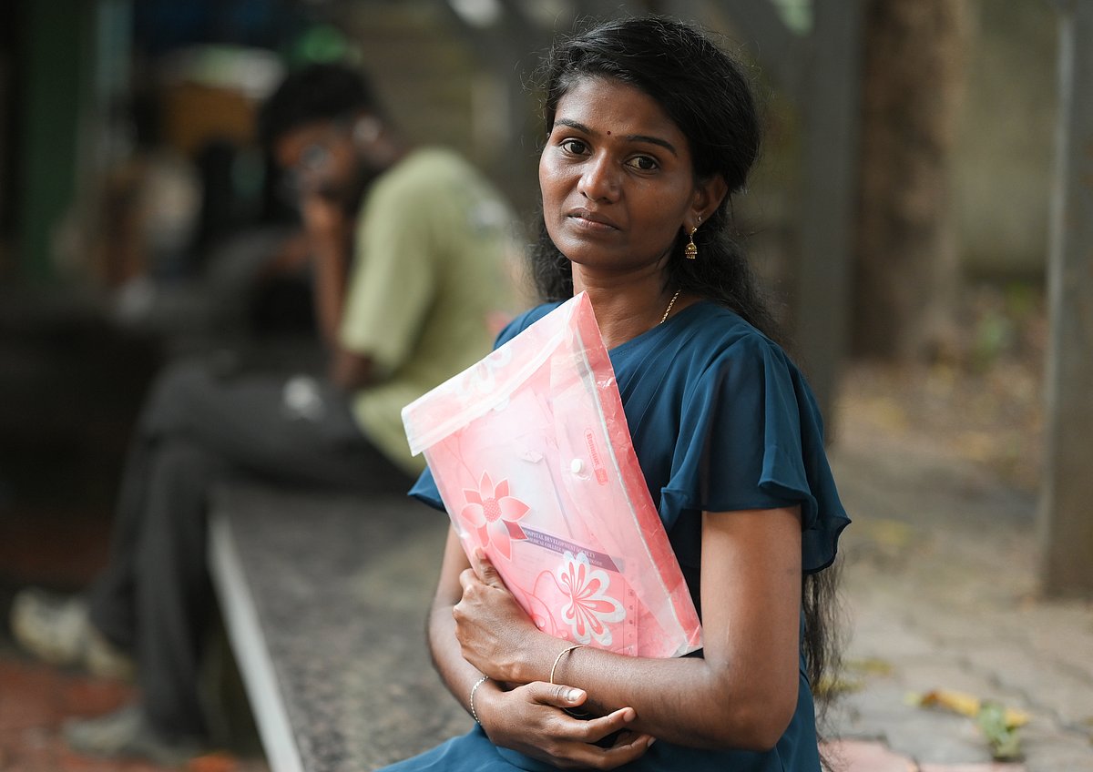 എന്റെ കൈയെവിടെ അമ്മേ?