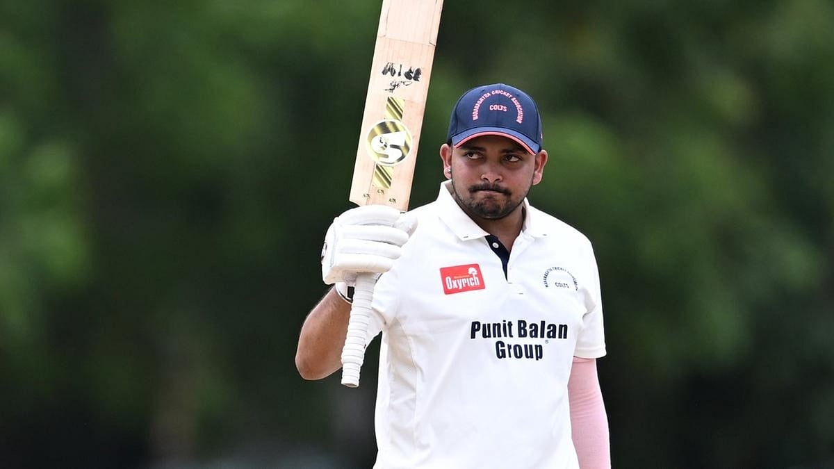 വെറും 141 പന്തില്‍ 200 റണ്‍സ്! അങ്ങനെ എഴുതി തള്ളാന്‍ വരട്ടേയെന്ന് പൃഥ്വി ഷാ