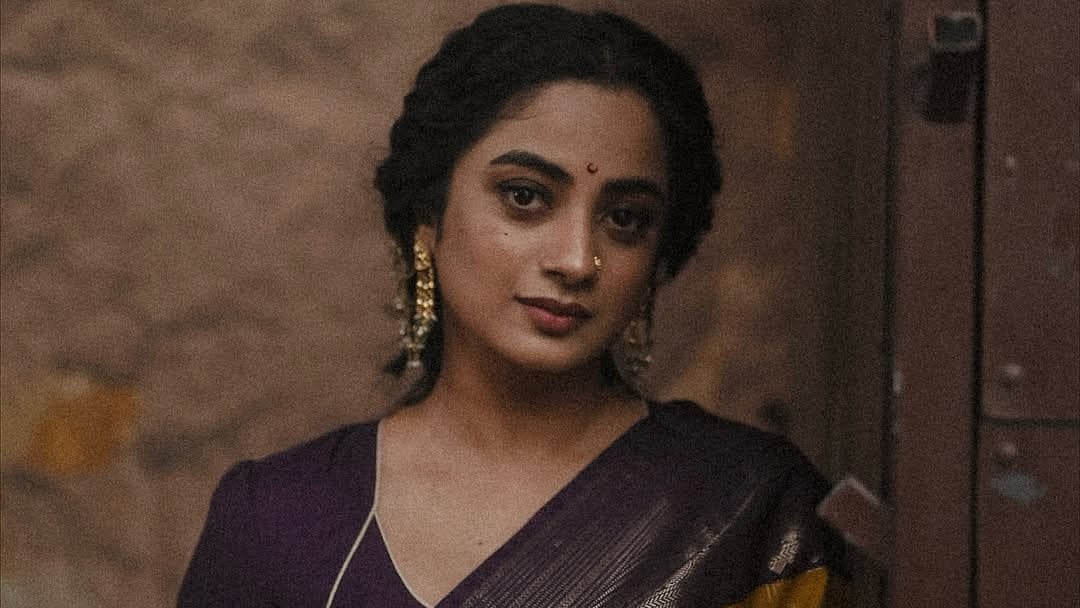 സാരി ലുക്കില്‍ തിളങ്ങി നമിത പ്രമോദ്; പുത്തന്‍ ചിത്രങ്ങള്‍