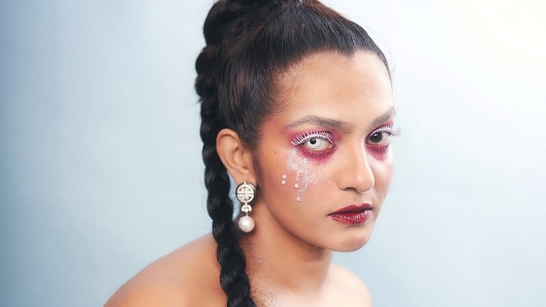 നീലിയ്ക്ക് എതിരാളിയാകുമോ? വെെറലായി പാർവതിയുടെ ഹാലോവീന്‍ ലുക്ക് 