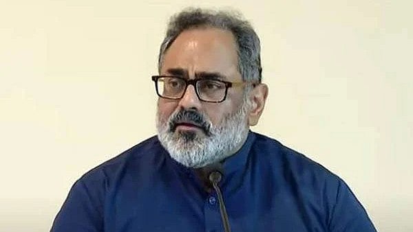 തെരഞ്ഞെടുപ്പിന് മുന്‍പ് കേസെടുത്തത് സ്വര്‍ണക്കൊള്ള മറയ്ക്കാന്‍, രാഹുല്‍ വിവാദത്തില്‍ സിപിഎം - കോണ്‍ഗ്രസ് കൂട്ടുകെട്ട്: രാജീവ് ചന്ദ്രശേഖര്‍