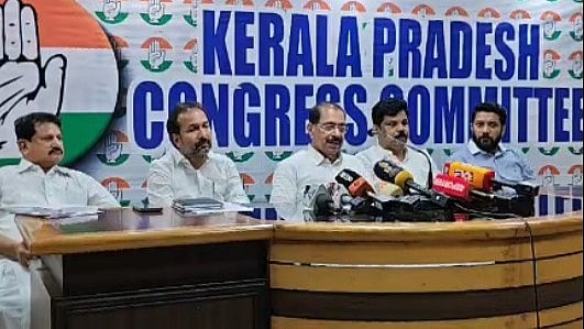 ശബരിമല വിശ്വാസ സംരക്ഷണം: വൃശ്ചികം ഒന്നിന് പ്രതിഷേധ ജ്യോതി തെളിക്കാന്‍ കോണ്‍ഗ്രസ് 