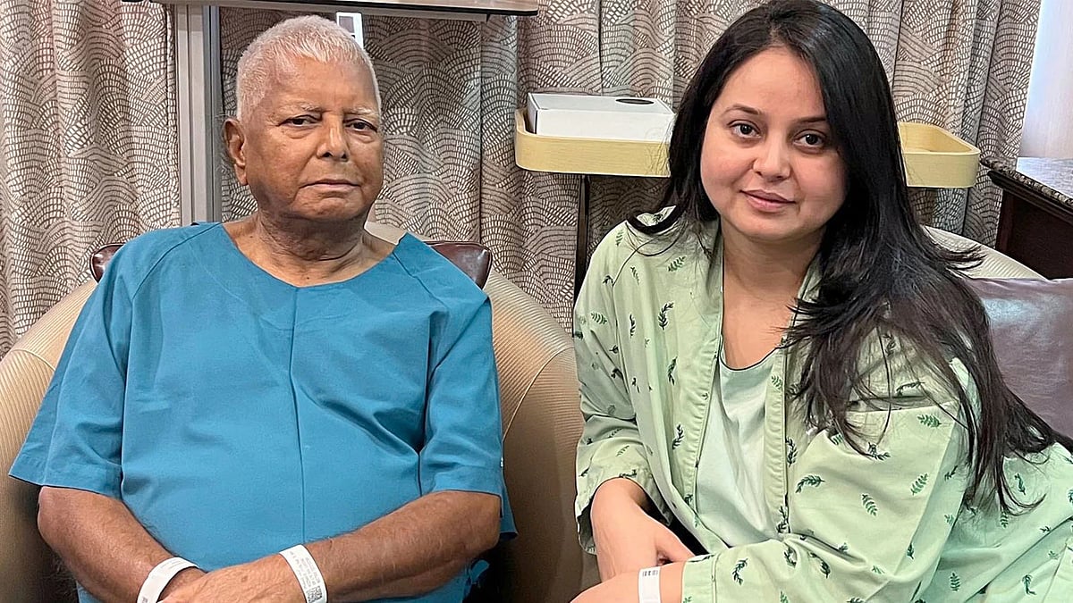 'അടിക്കാന്‍ ചെരിപ്പ് ഉയര്‍ത്തി, കരയുന്ന മാതാപിതാക്കളെ ഉപേക്ഷിച്ച് പോകേണ്ടി വന്നു'; കുറിപ്പുമായി വീണ്ടും ലാലുവിന്റെ മകള്‍