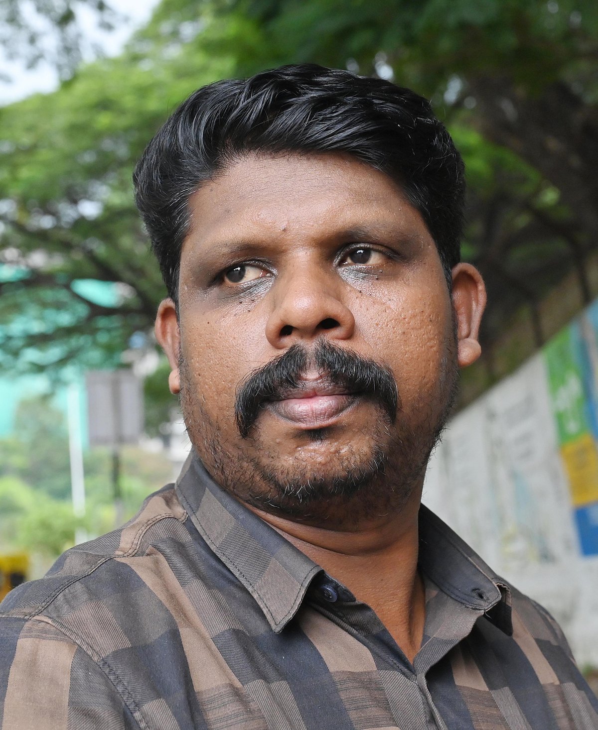 അവർ വാക്കുകൾ ഉരുക്കി എന്റെ കാതിലൊഴിച്ചു:   എന്റെ  ജീവിതം തന്നെ നിലച്ചുപോകും- വിപിന്‍ വിജയന്‍ സംസാരിക്കുന്നു 
