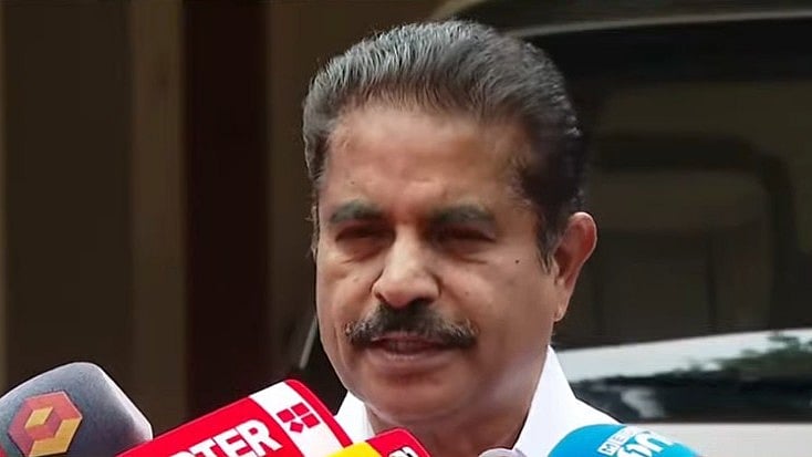 പരാതിക്കാരി സിപിഎമ്മിന് കിട്ടിയ ഇര, തെരഞ്ഞെടുപ്പ് സമയത്തെ കെണി; യുവതി മുഖ്യമന്ത്രിയെ കണ്ടതില്‍ ദുരൂഹത: അടുര്‍ പ്രകാശ്