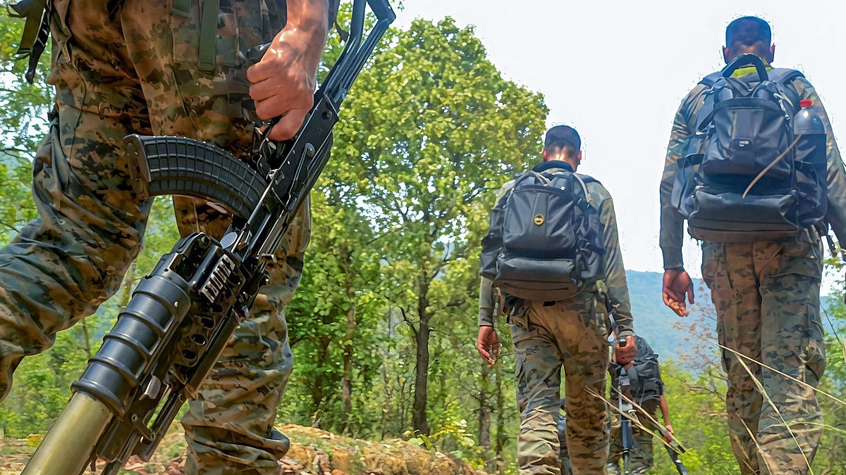 ഛത്തീസ്ഗഡില്‍ ഏറ്റുമുട്ടല്‍; മൂന്ന് ജവാന്‍മാര്‍ക്ക് വീരമൃത്യു, 7 മാവോയിസ്റ്റുകള്‍ കൊല്ലപ്പെട്ടു