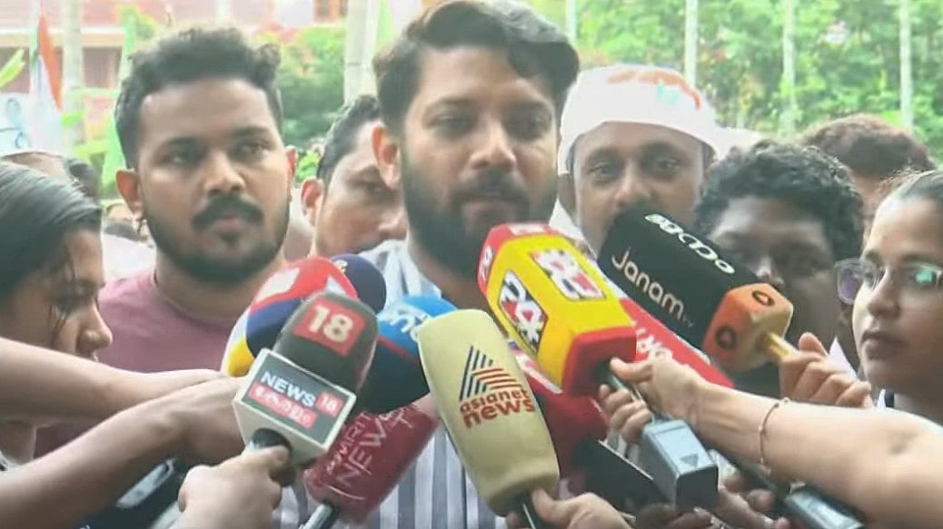 സൗഹൃദത്തിന്റെ പേരില്‍ പാര്‍ട്ടിയില്‍ കൊണ്ടുവന്നതല്ല; പിന്തുണച്ചത് സംഘടനാ പ്രവര്‍ത്തനത്തെ, മറ്റ് രീതികളെയല്ല; രാഹുലിനെ തള്ളി ഷാഫി പറമ്പില്‍