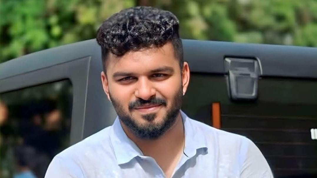 പിറന്നാള്‍ ആഘോഷത്തിന് ബന്ധുവീട്ടിലെത്തി; ചക്ക പറിക്കുന്നതിനിടെ വൈദ്യുതി ലൈനില്‍ നിന്ന് ഷോക്കേറ്റ് യുവാവ് മരിച്ചു 