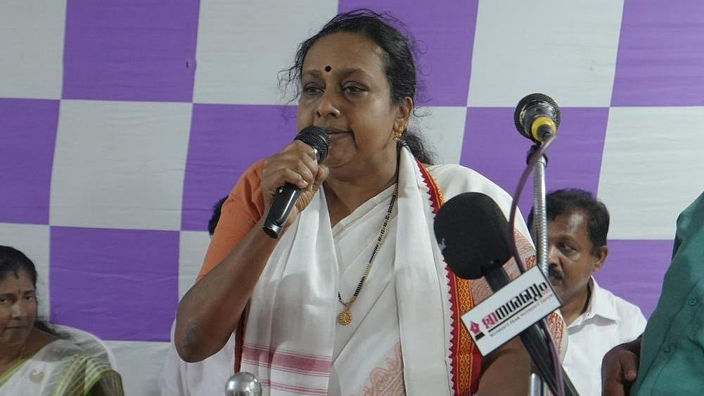 തിരുവനന്തപുരത്തെ യുഡിഎഫ് സ്ഥാനാർത്ഥി കുഴഞ്ഞുവീണ് മരിച്ചു