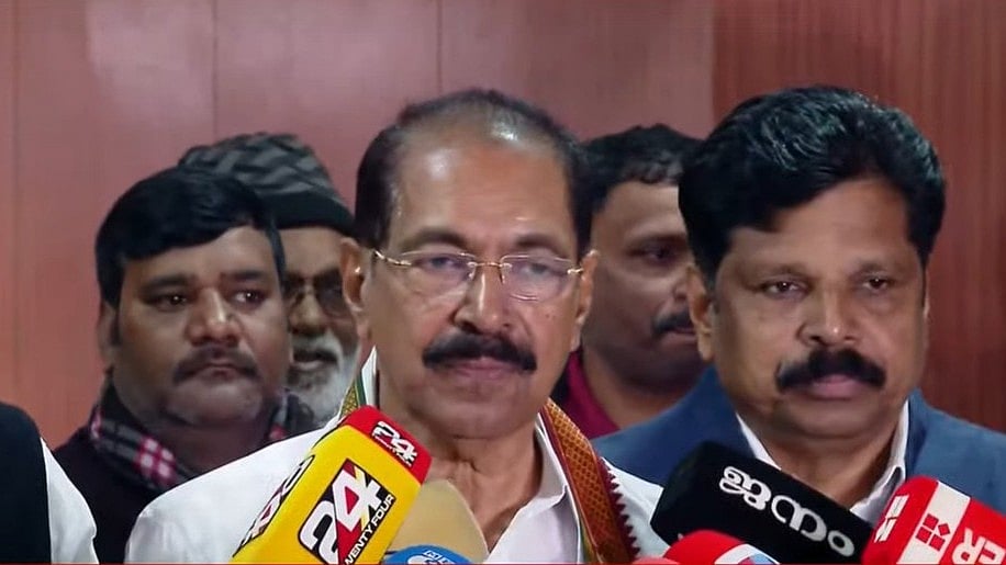 'അണികള്‍ നേടിത്തന്ന വിജയം'; ശബരിമല കൊള്ളയില്‍ കപ്പിത്താന്മാര്‍ ഇപ്പോഴും പിടിക്കപ്പെടാന്‍ ബാക്കി: സണ്ണി ജോസഫ്